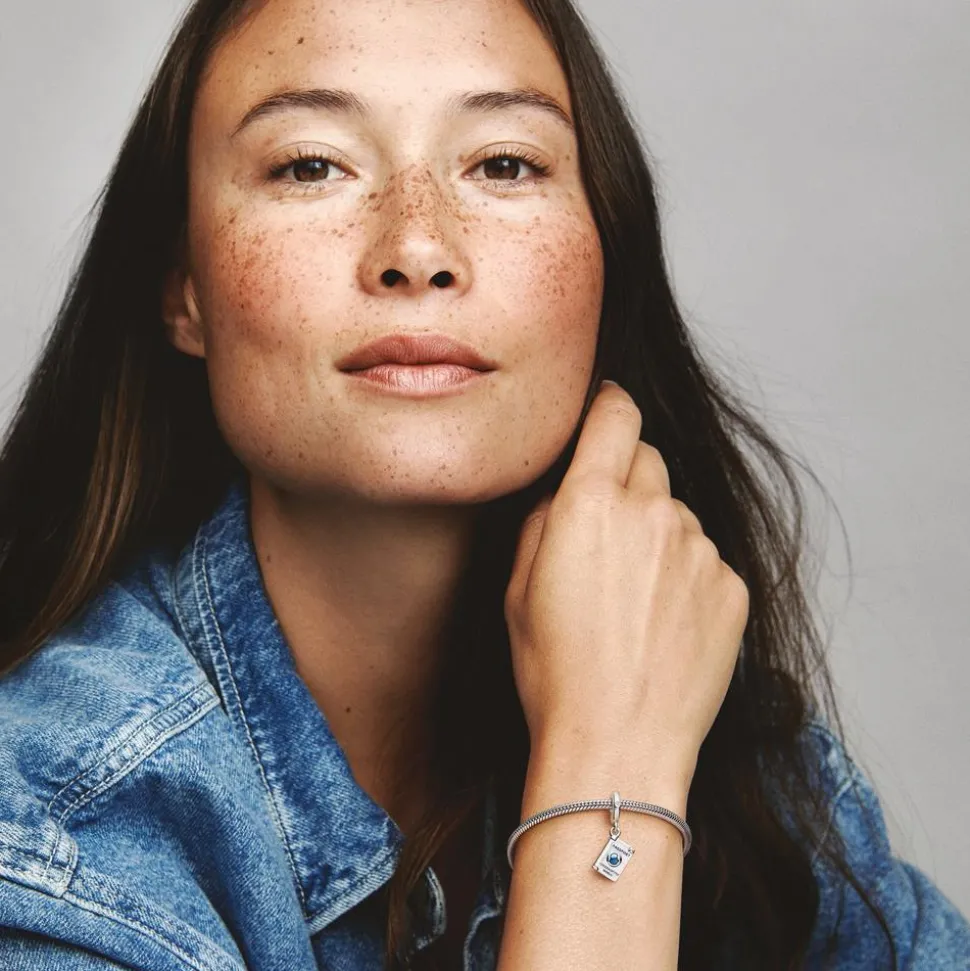 Aufklappbarer Charm Anhänger Reisepass aus 925er Silber 792680C01