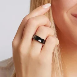 Exklusive schwarze Keramik Eheringe kratzfest KR0003s