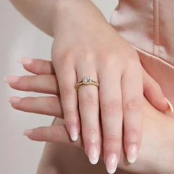 Halo-Ring aus Gelbgold mit Diamanten, gravierbar BDR0017-GSL