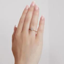 Lab grown Halo Diamantring aus Gelbgold, gravierbar BDR0011LG-GSL