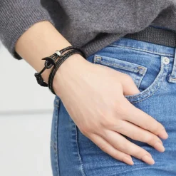 Lederarmband in Schwarz mit einem Ankerverschluss LB0480