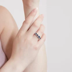 Ring aus Weißgold oder Platin mit Saphiren, Diamanten BDR0040Sa-WSL