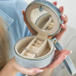 Rundes Schmucketui aus Samt, eisblau GET0046