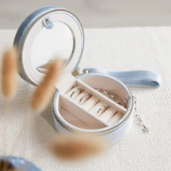 Rundes Schmucketui aus Samt, eisblau GET0046