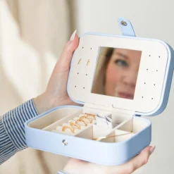 Schmucketui aus hellblauem Kunstleder GET0050