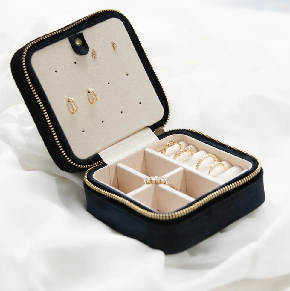 Schmucketui in Reisegröße aus schwarzem Samt GET0047